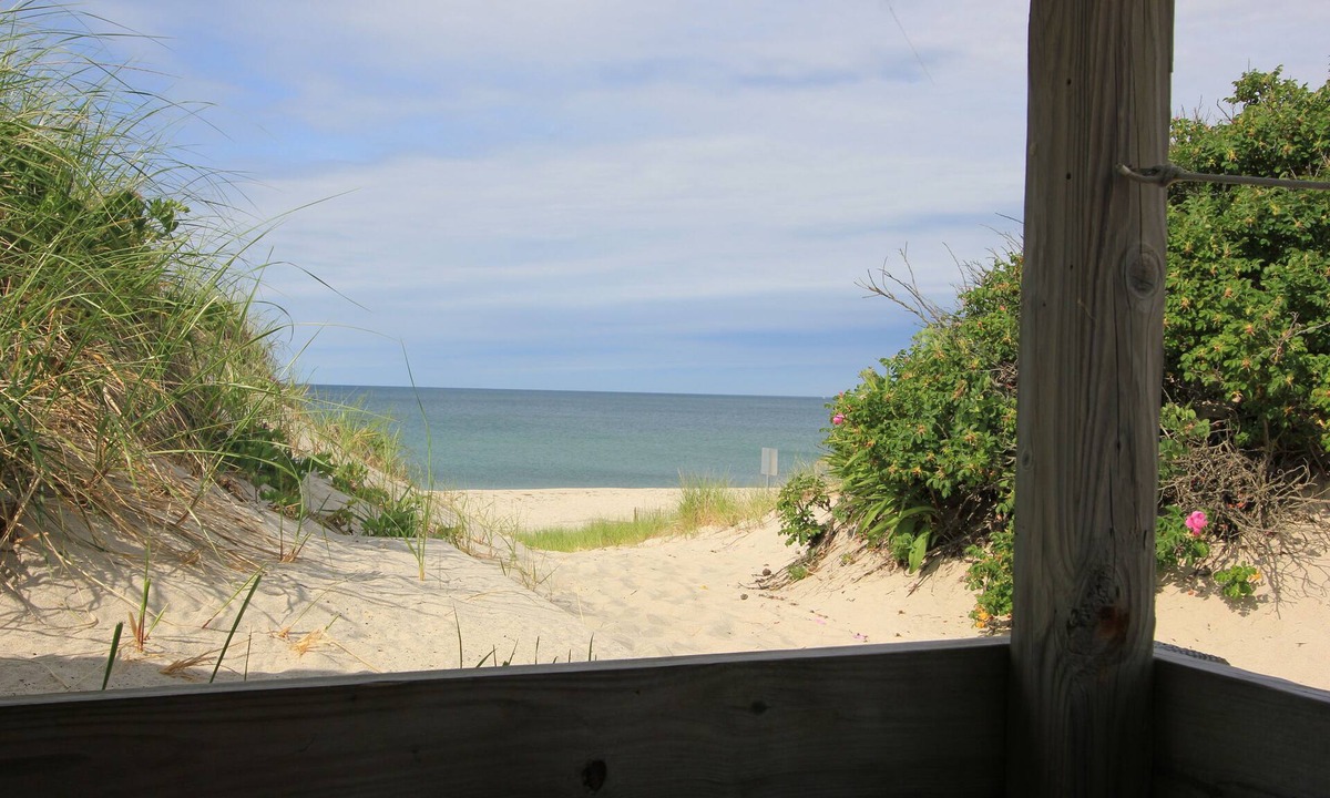 East Sandwich Cottage | Oceanside 3 - Waterfront escape at East Sandwich Beach