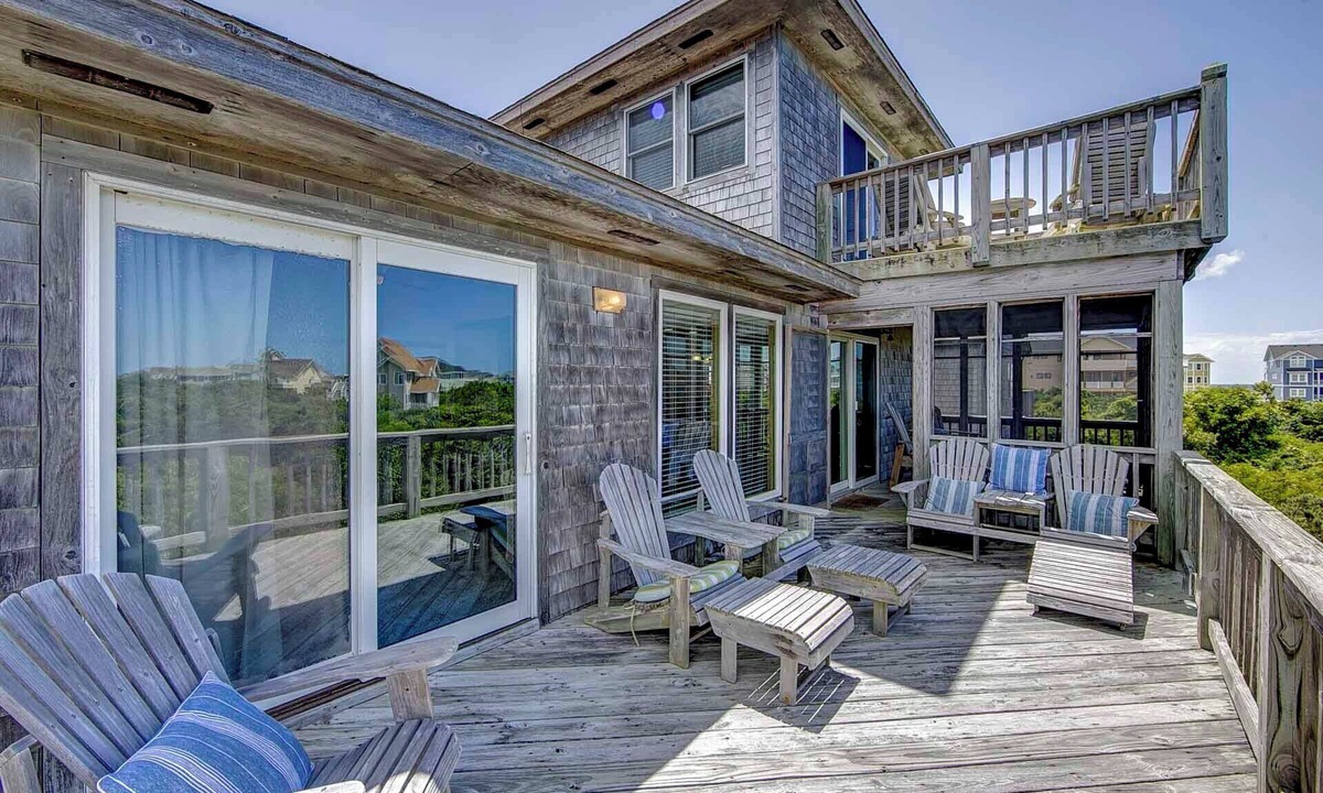 Hatteras House | Oceanside, Ocean Views, Sound Views, Sundeck, Short Walk To The Beach!