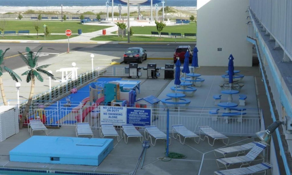 Wildwood Crest Condo | Oceanview 1-bedroom condo efficiency in Wildwood Crest