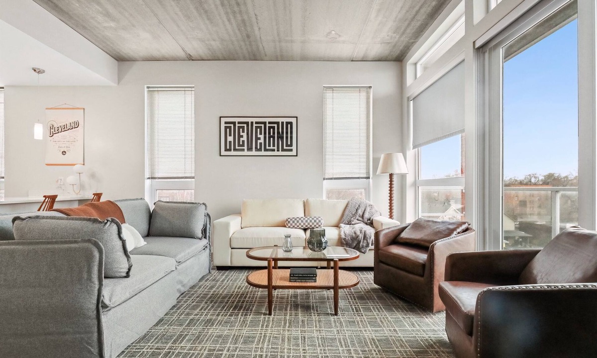 Ohio City Apartment | Ohio City Foundry - Couples Ideal Cleveland Escape