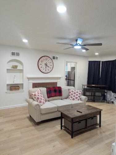 Akron House | Oilgate at Parkgate