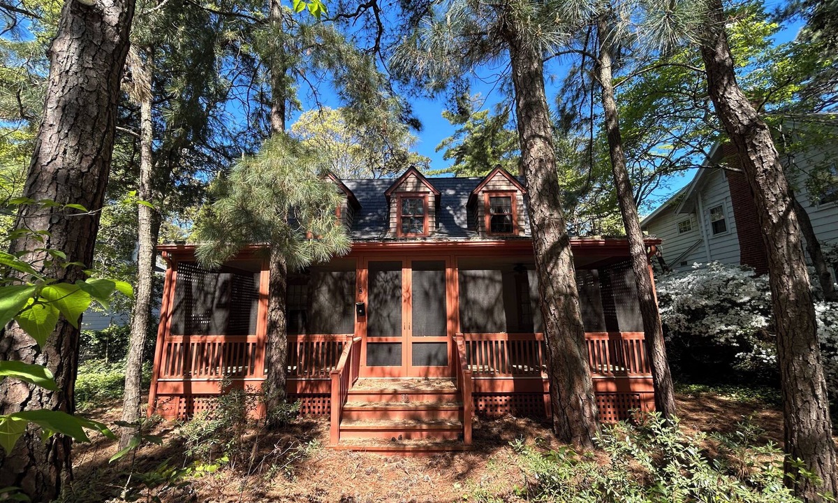 The Pines House | "OLD REHOBOTH CHARM" - 1ST OCEAN BLOCK! Dog Friendly! Mini-Weeks!-31 Park Ave