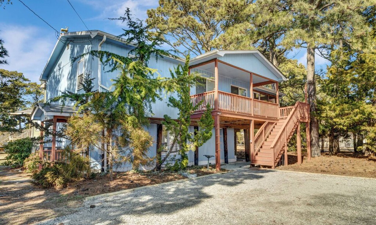 Deep Hole House | Oyster Bay Oasis by Seaside Vacations & Sales