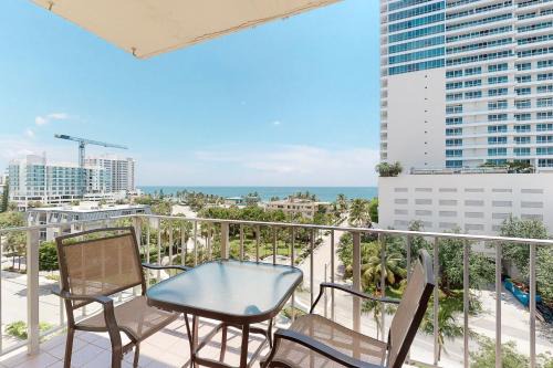 Central Beach Apartment | Paradise Perch