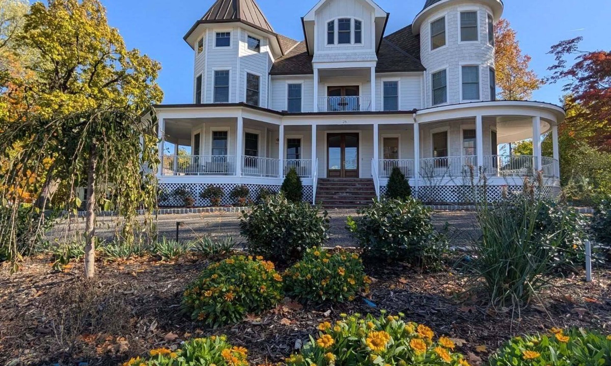 Goshen Bed & Breakfast | Parkway House Goshen Family-Friendly Bed & Breakfast