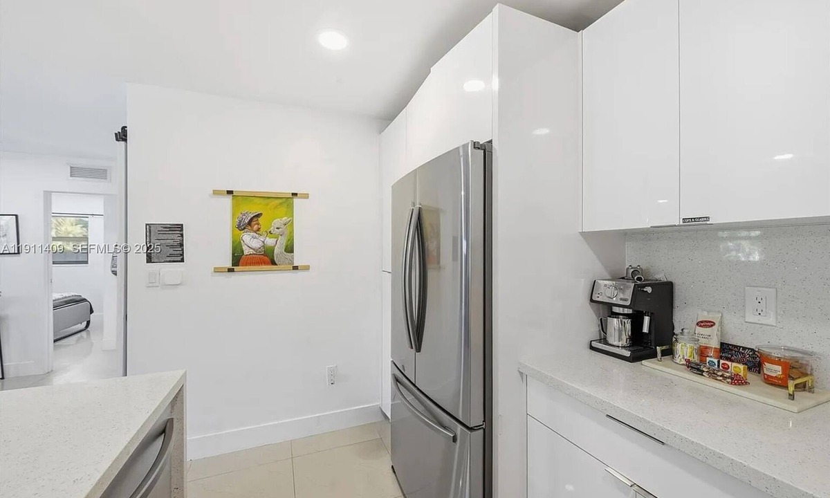 Pompano Beach House | Peaceful 2 bedroom house with yard in sunny Pompano Beach