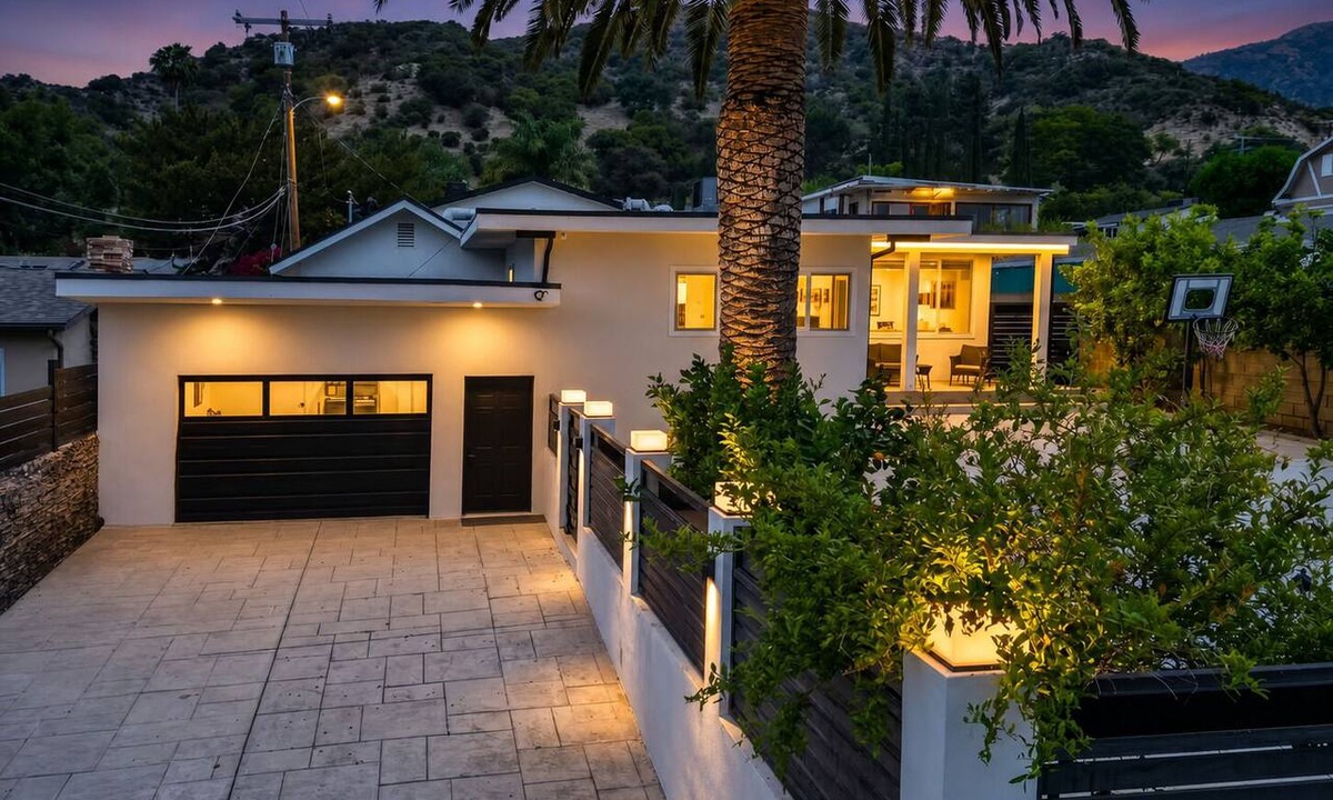 Sunland-Tujunga House | Peaceful Tujunga Retreat Mountain Views Near Universal