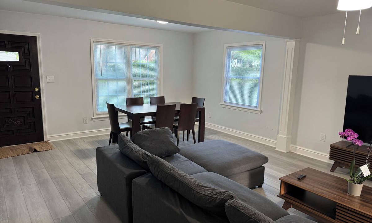 Parma House | Perfect 3-bedroom house with AC in beautiful Parma Heights