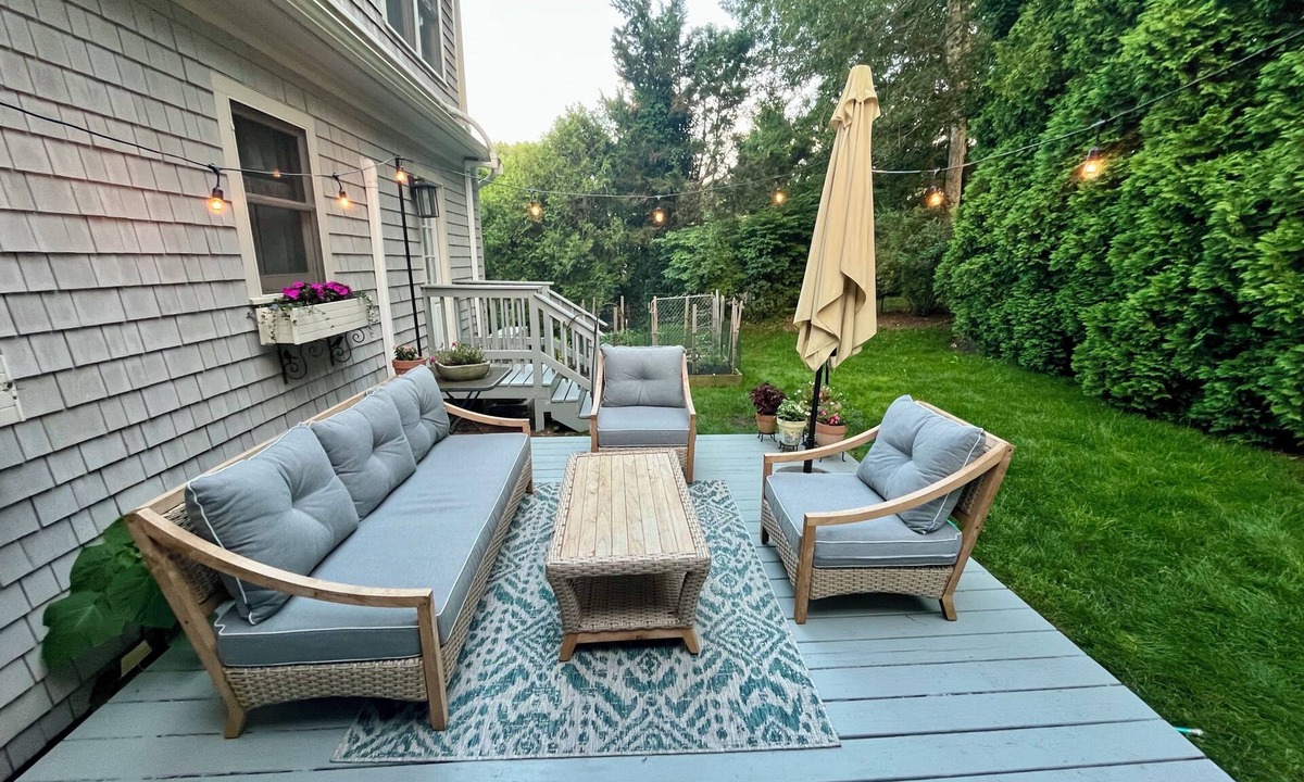 Yarmouth Port House | Pet Friendly, 3 Bedroom, 2.5 Bath Sleeps 7, Yarmouth Port Home. With 2 Kayaks