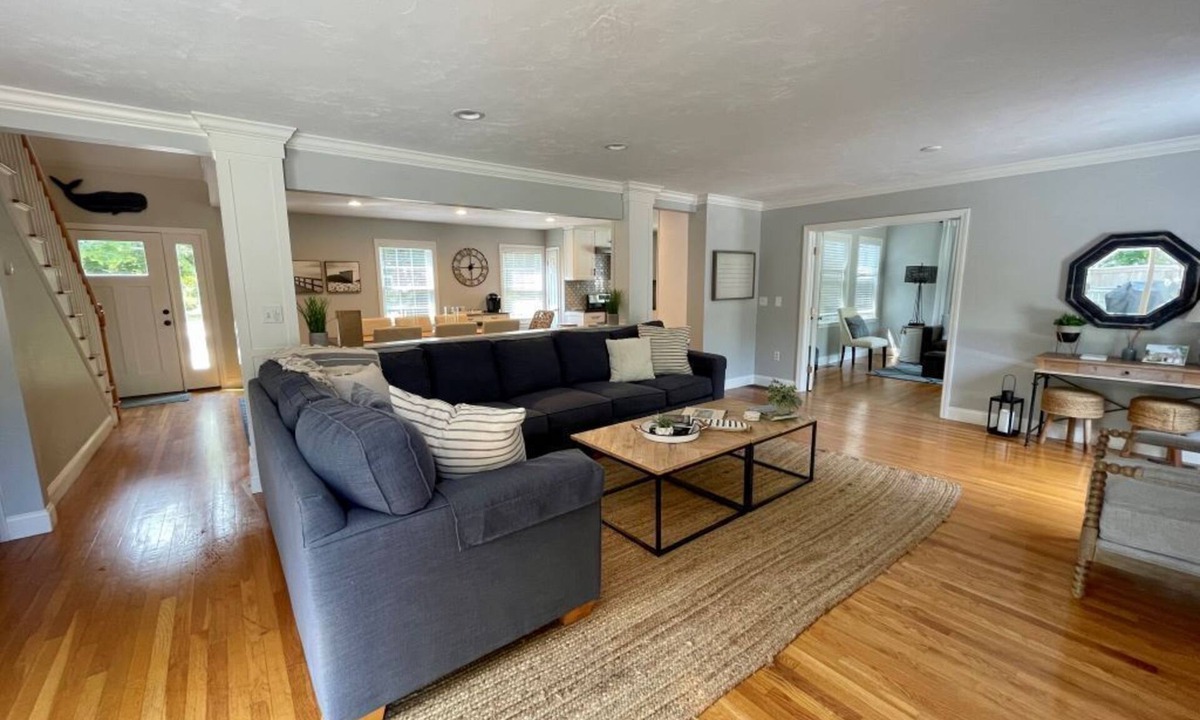 North Chatham House | Pet friendly! Beautiful decor and great outdoor entertaining space for the whole family.