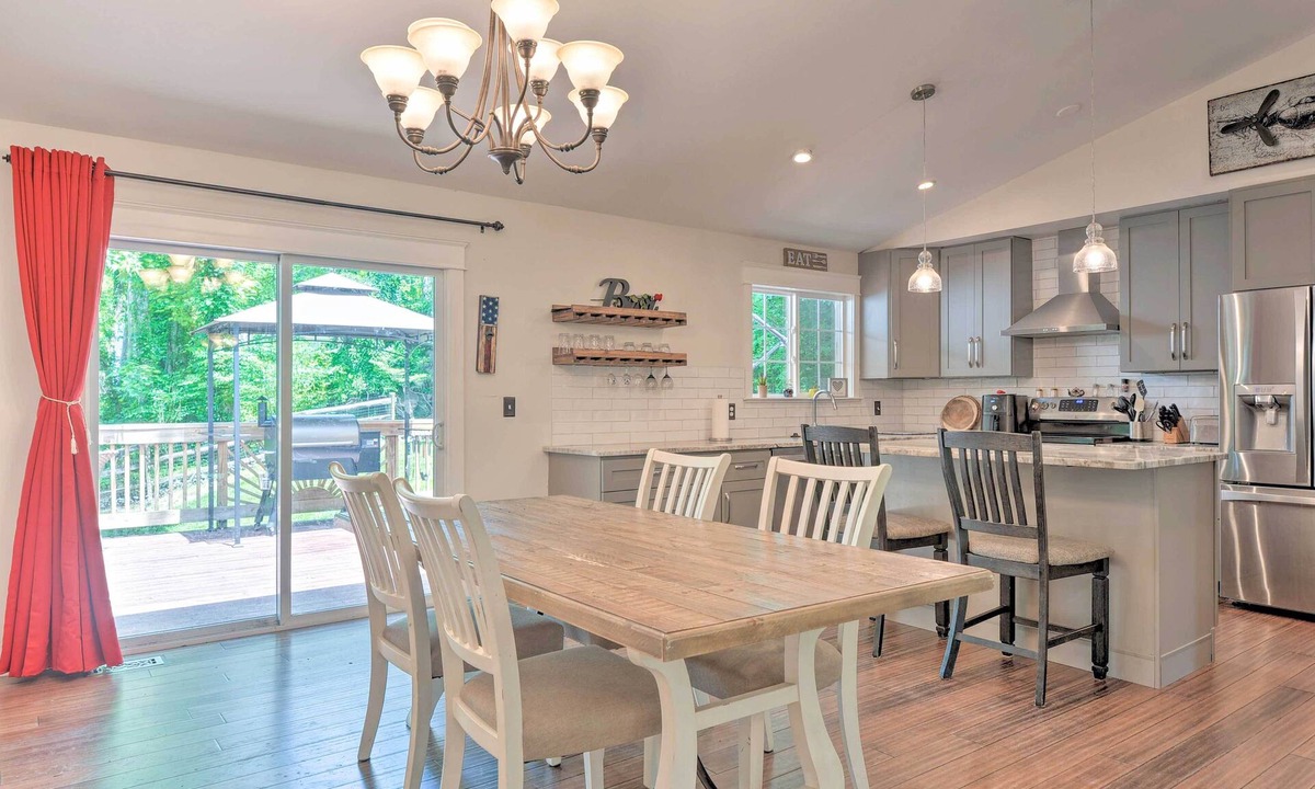 Mount Victoria House | Pet-Friendly Mechanicsville Retreat w/Deck!