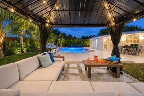 Central Corals Villa | Piña Colada