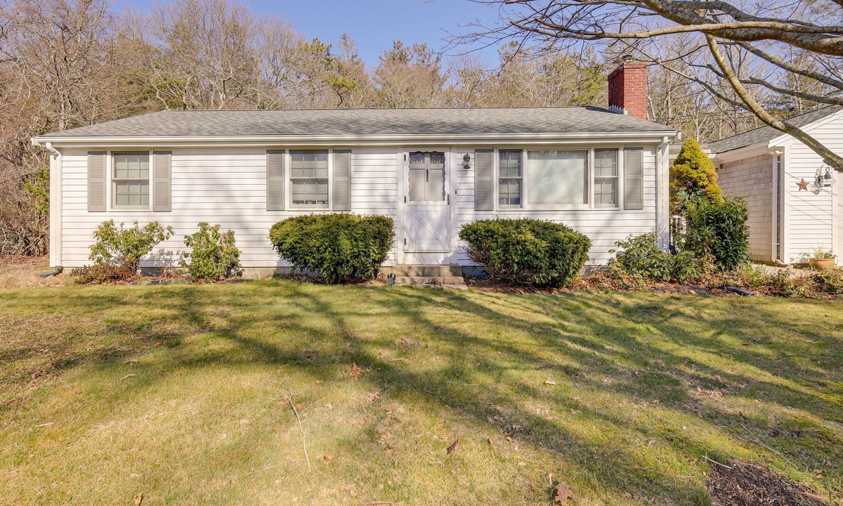 Marstons Mills House | Picturesque Barnstable Rental w/ Deck & Backyard!