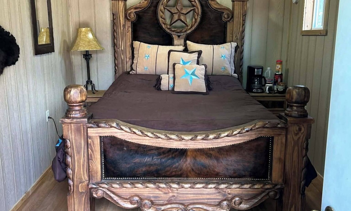 Bigfork Cabin | Picturesque cabin in awesome Swan Valley- Beautiful lakes, mountains