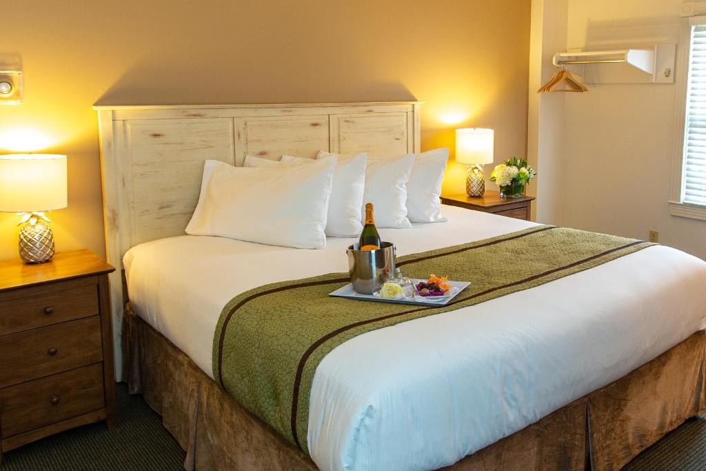 Commercial Street Hotel | Pilgrim House