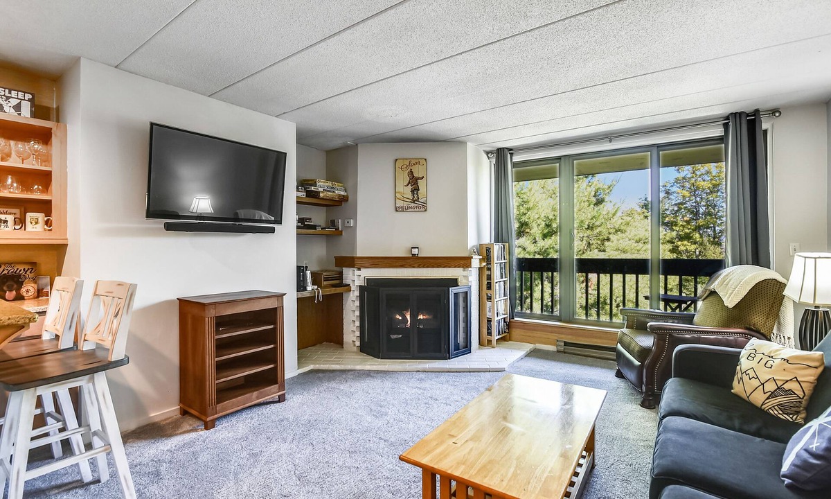 Killington Condo | Pinnacle E23 Condo | Pool, Hot Tub | Golf Nearby