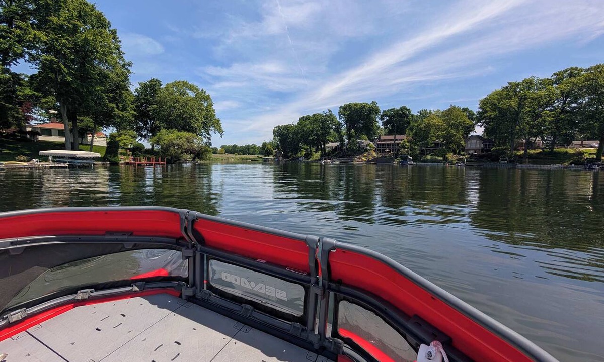 New Franklin House | PLX Summer Getaways: 3BR Lakefront Oasis & Boat Sleeps 8