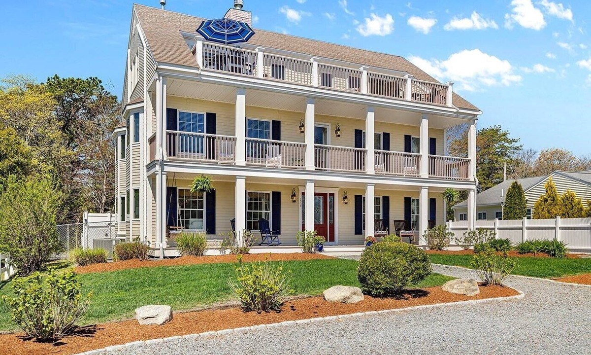 Popponesset House | Popponesset Beach - Ocean and Pond Views