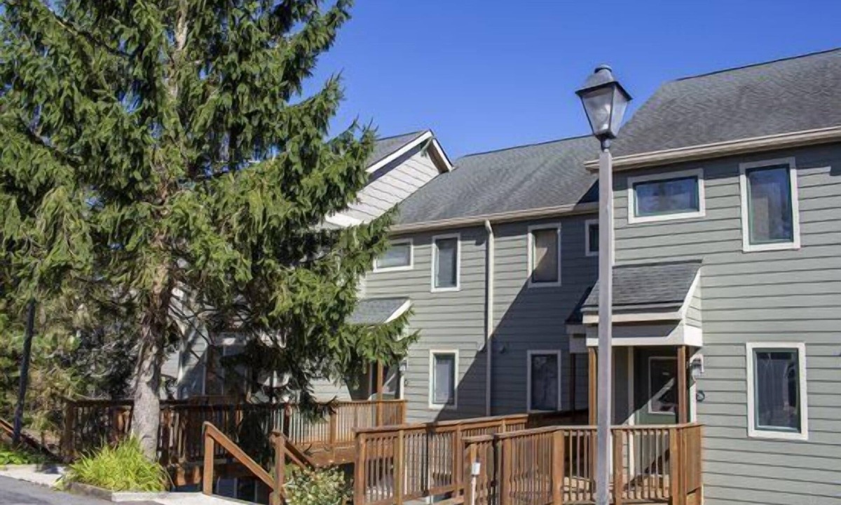 Edray Condo | Powderidge 24 Spectacular Slope Side 2 Br Condo