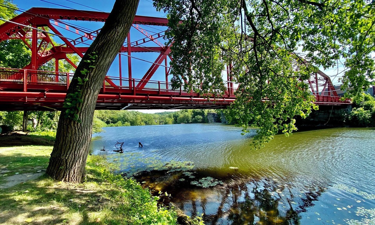 Saugerties House | Premium renovated village town house w/garden, HITS, shops, restaurants & beach