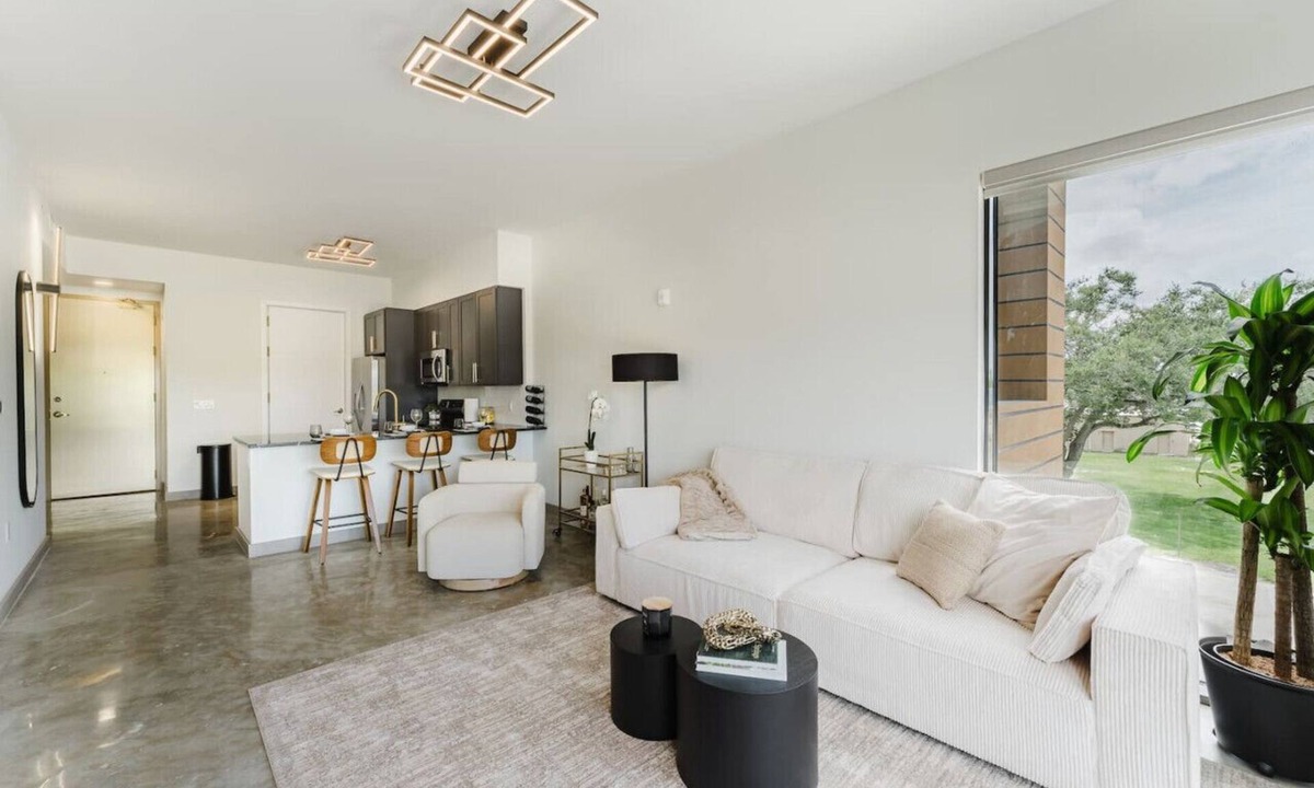 Fort Lauderdale Apartment | Prime 2BR Near FLL Airport, Dania Beach & Pointe