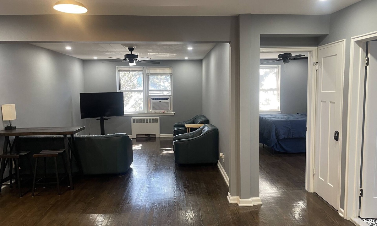 Northwest Yonkers Condo | Private 1 bedroom Condo near the Hudson River & Metro North Train