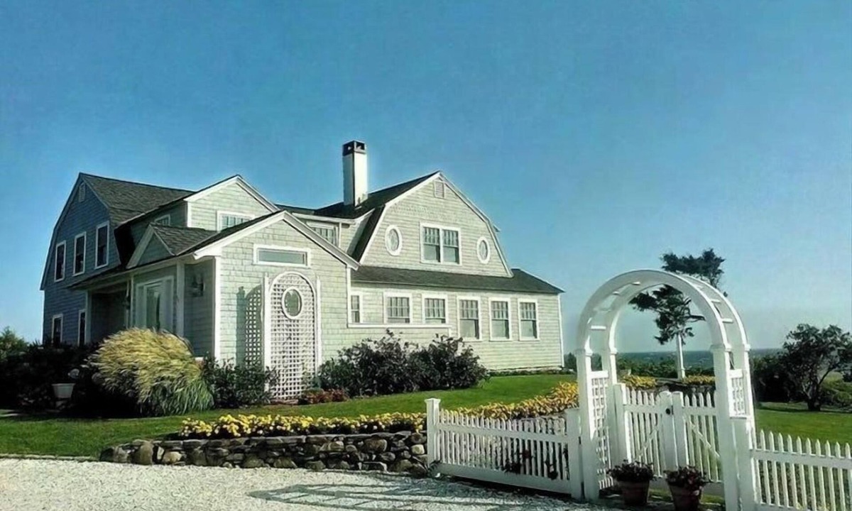 West Hyannisport House | Private beachfront for your use only! RPMS016