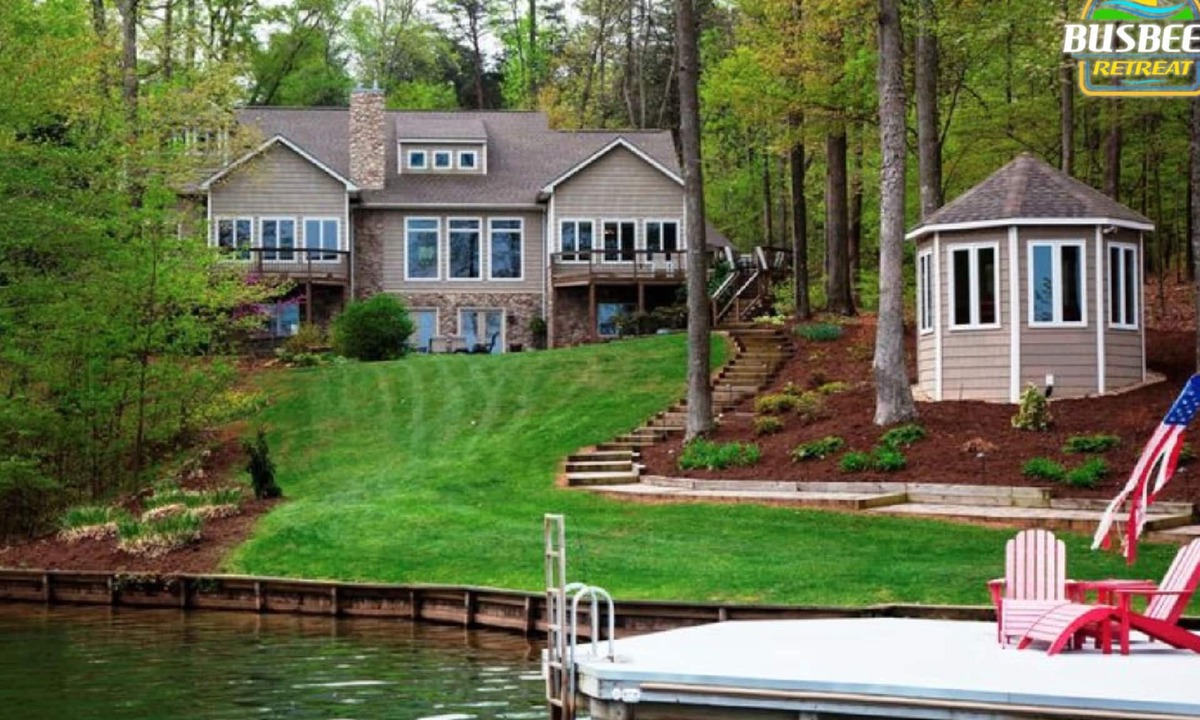 Bumpass House | Private Cove, Brand New Beds and Mattresses, Linen Service included, WiFi