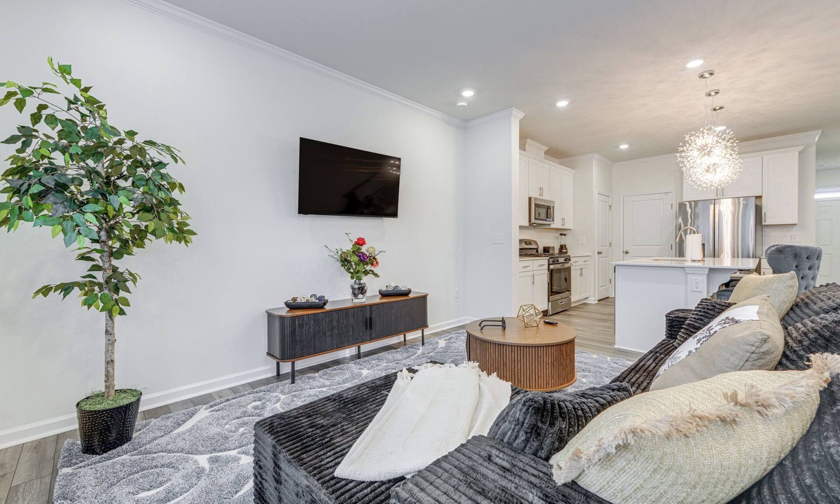 Smithfield House | Private Patio! Sleek & Stylish Smithfield Townhome