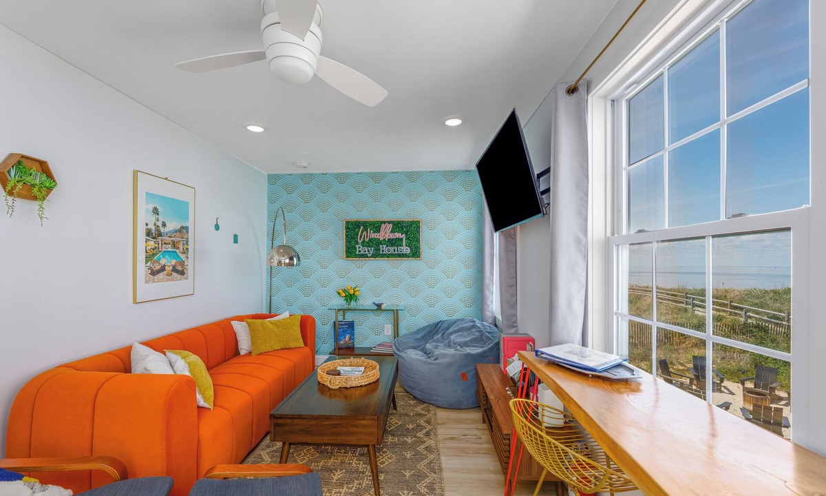 Villas Apartment | Progressive Retreat #2 -Diverse, Inclusive, Eco Friendly Waterfront Unit