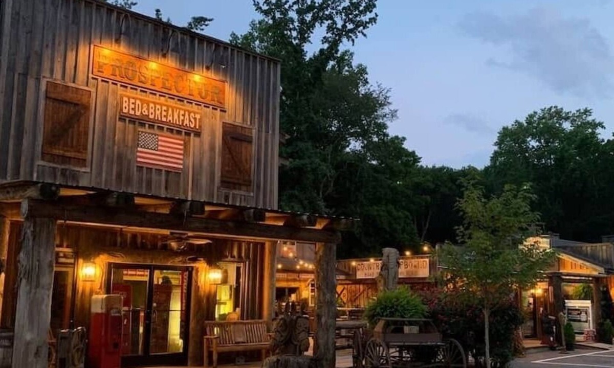 Morris Chapel House | Prospector Pickwick Lake/The Admiral