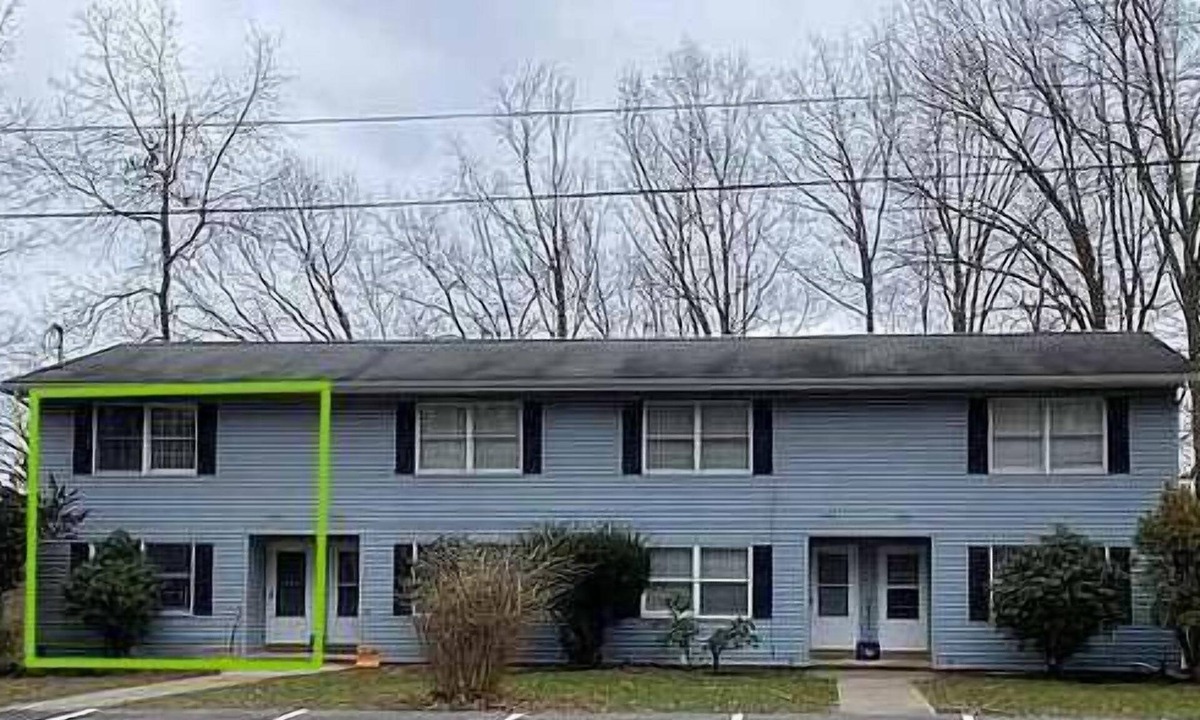 State College House | PSU 2br/2ba Townhome w Parking Near Campus & Stadium