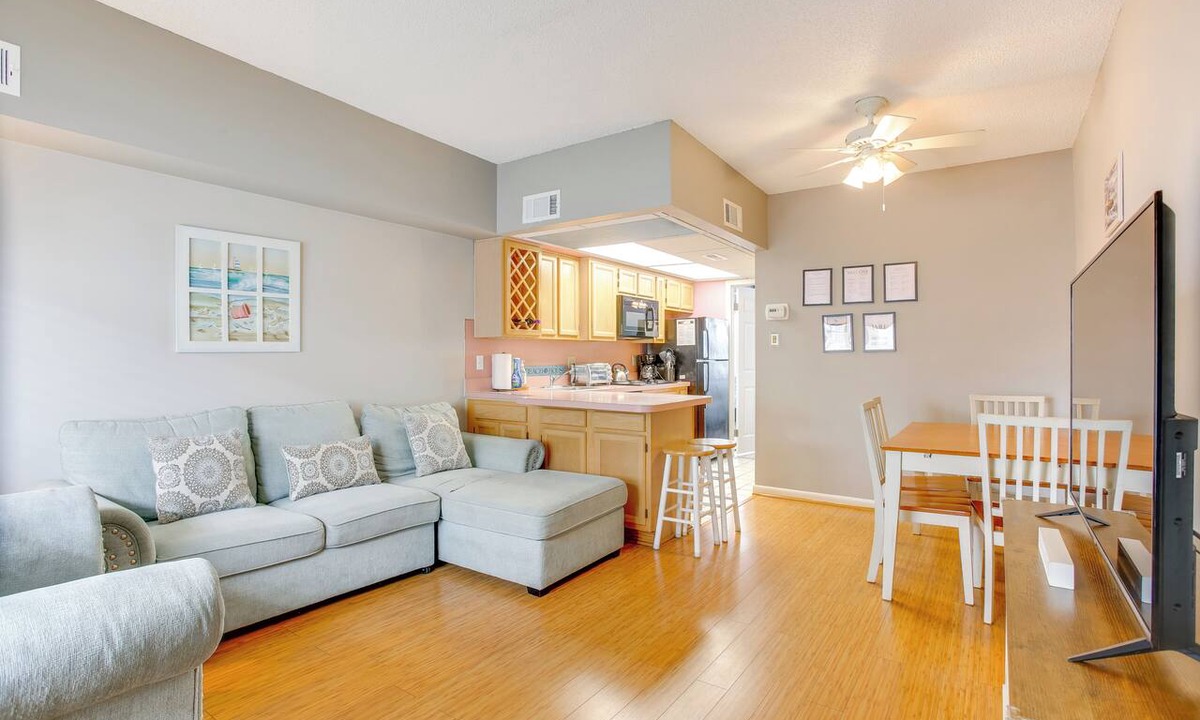 Wildwood Condo | Quaint Wildwood Condo ~ Walk to Beach!