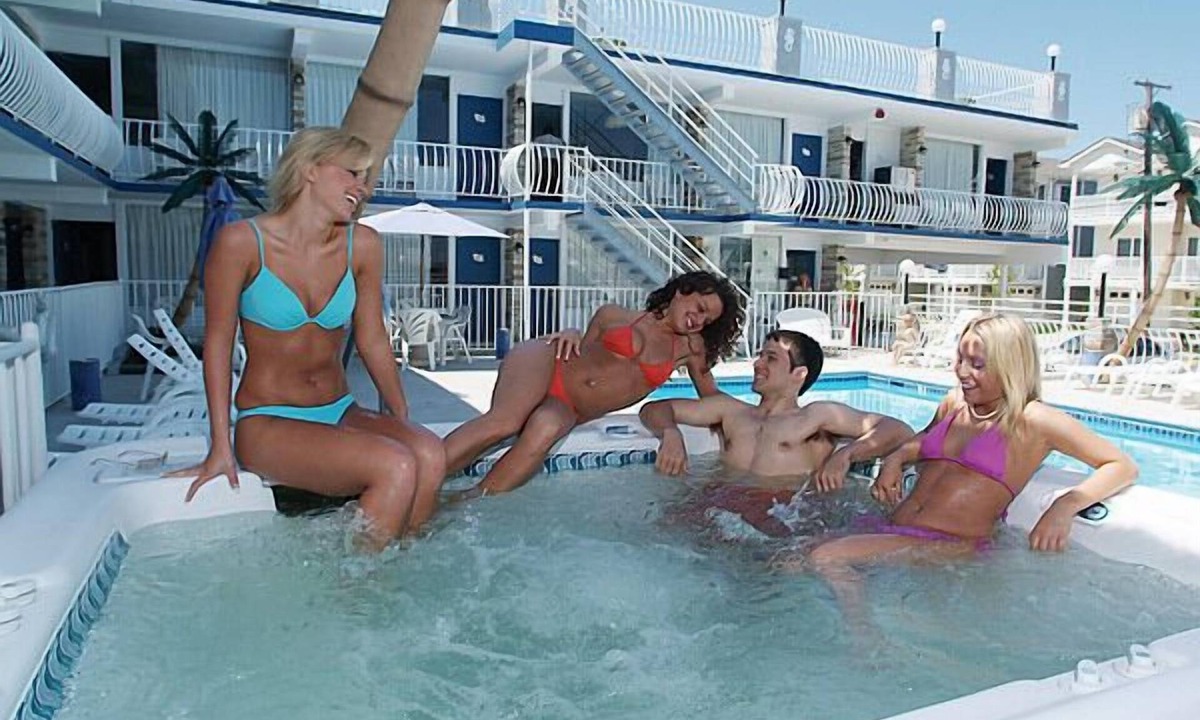 Cape May - Wildwood Hotel | Quarterdeck Motel