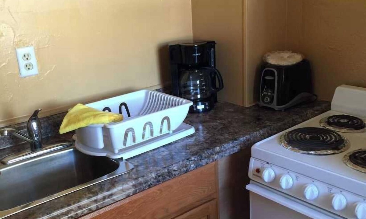 Pompano Beach Hotel | Queen one bedroom on the 2nd floor overlooking the pool and beach