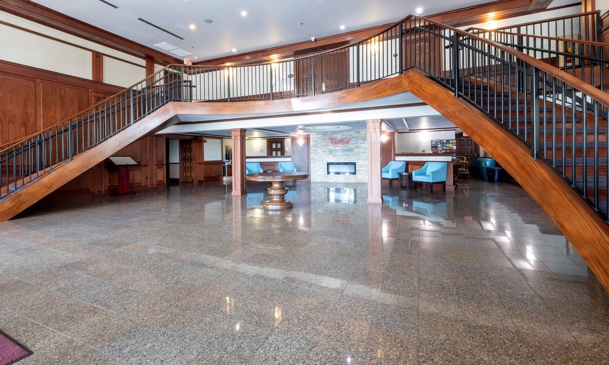 New Castle Hotel | Red Roof Inn & Suites Wilmington - New Castle