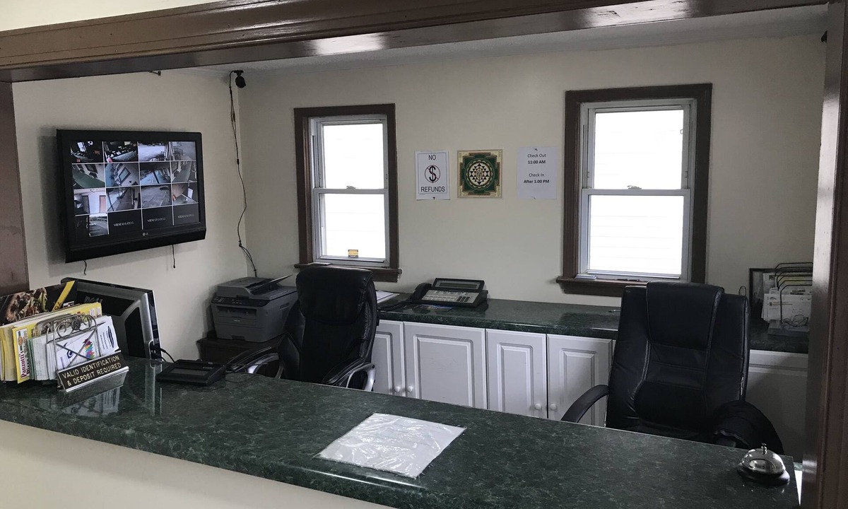 Onley Hotel | Regal Inn