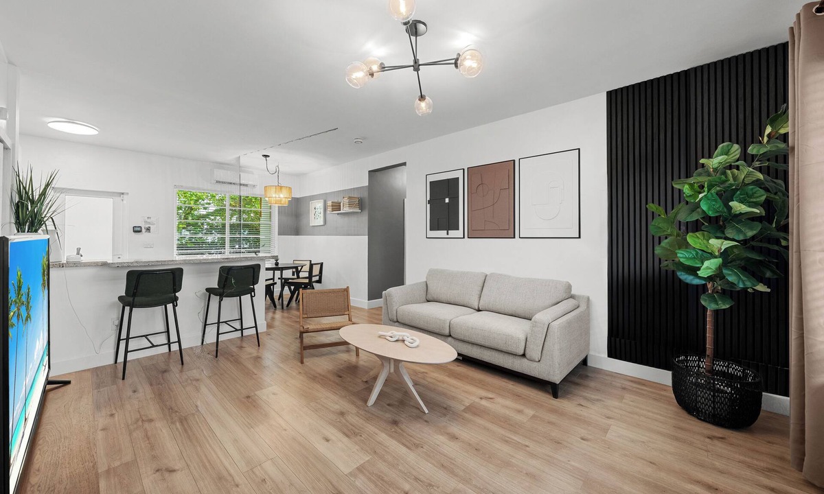 City Center Apartment | Regala Suite 2 bed 2 Bath Miami Beach Lincoln Rd