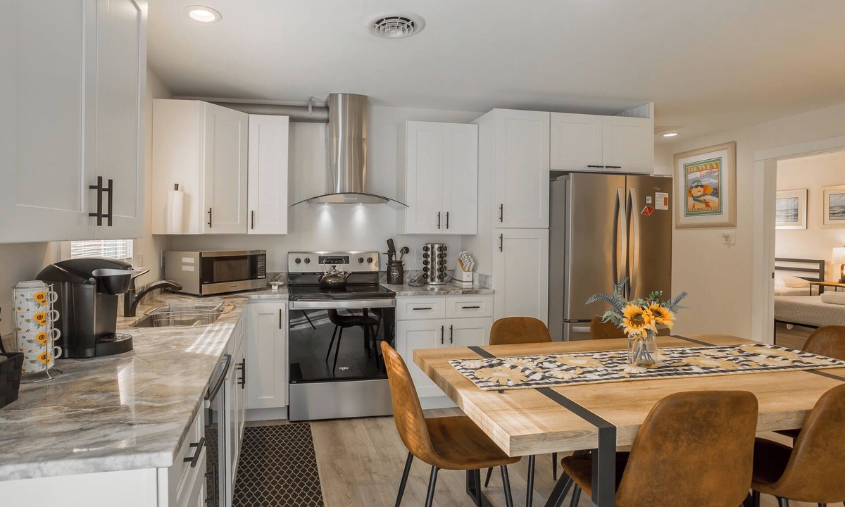 Rehoboth Beach Condo | Rehoboth Beach Pet Friendly Linens Provided Condo