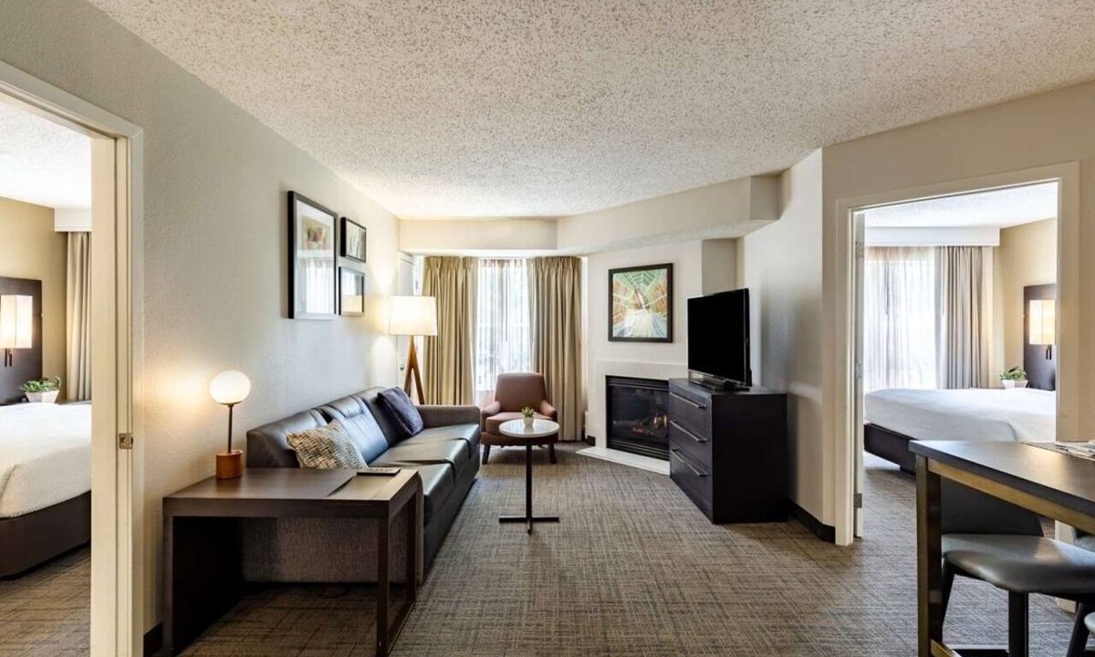 Mount Tabor Hotel | Relax and Recharge! Two Pet-friendly 2BR Suites with Kitchens, Free Breakfast!