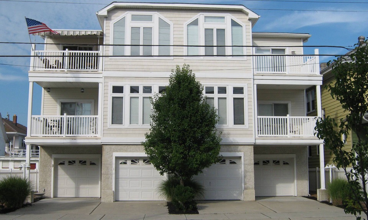 Wildwood Condo | Relax at the beach at the most Poplar street in Wildwood *now booking 2026*