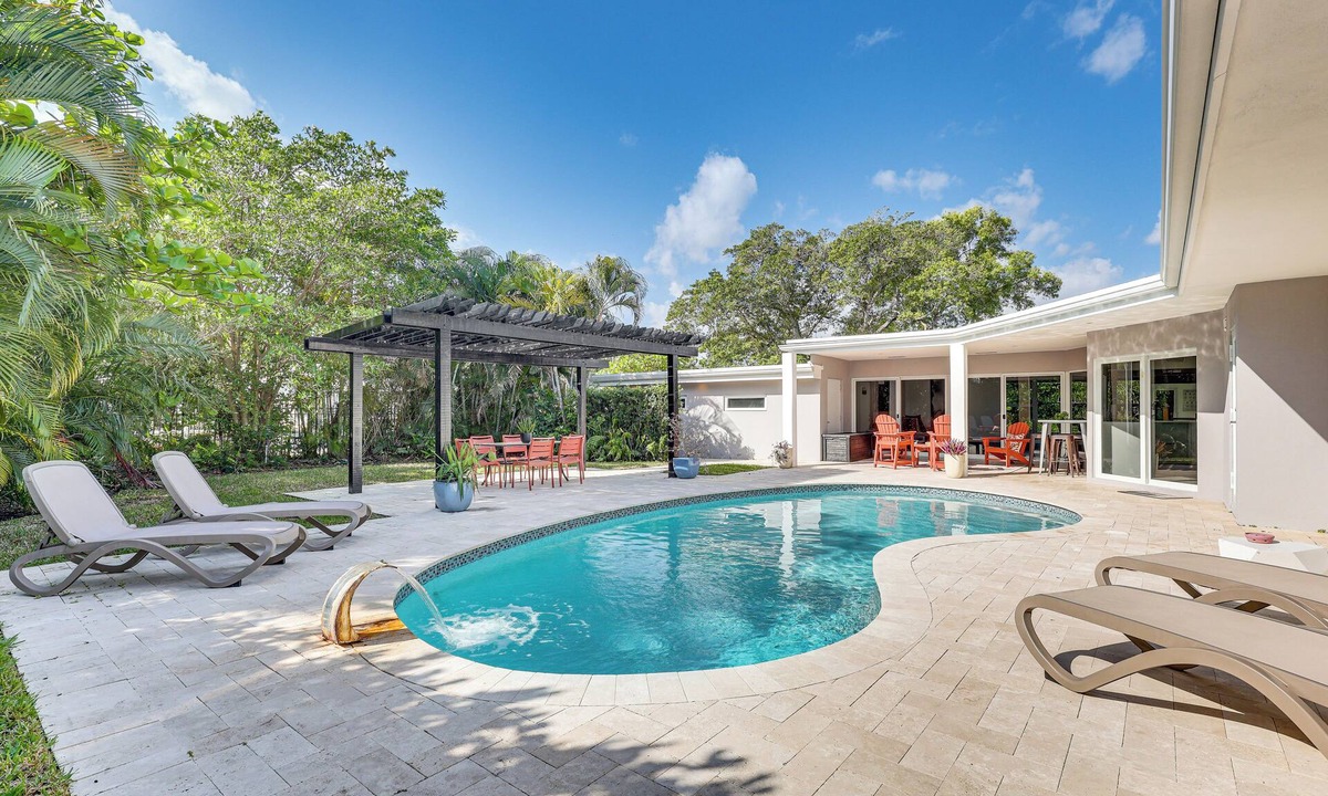 Harbor Beach House | Relax in the Sun! Gem 1 Mi to Las Olas Beach