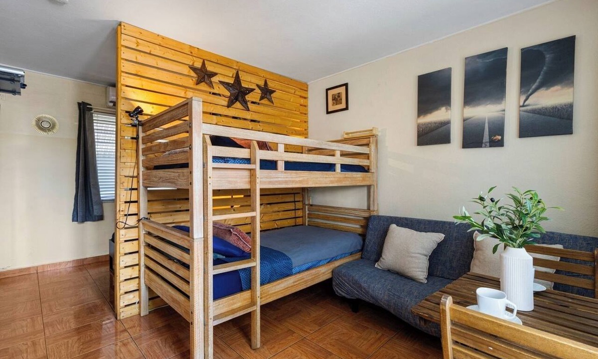 Downtown Hollywood Apartment | Relaxing 1BR w/BBQ, Patio and Convenient Access