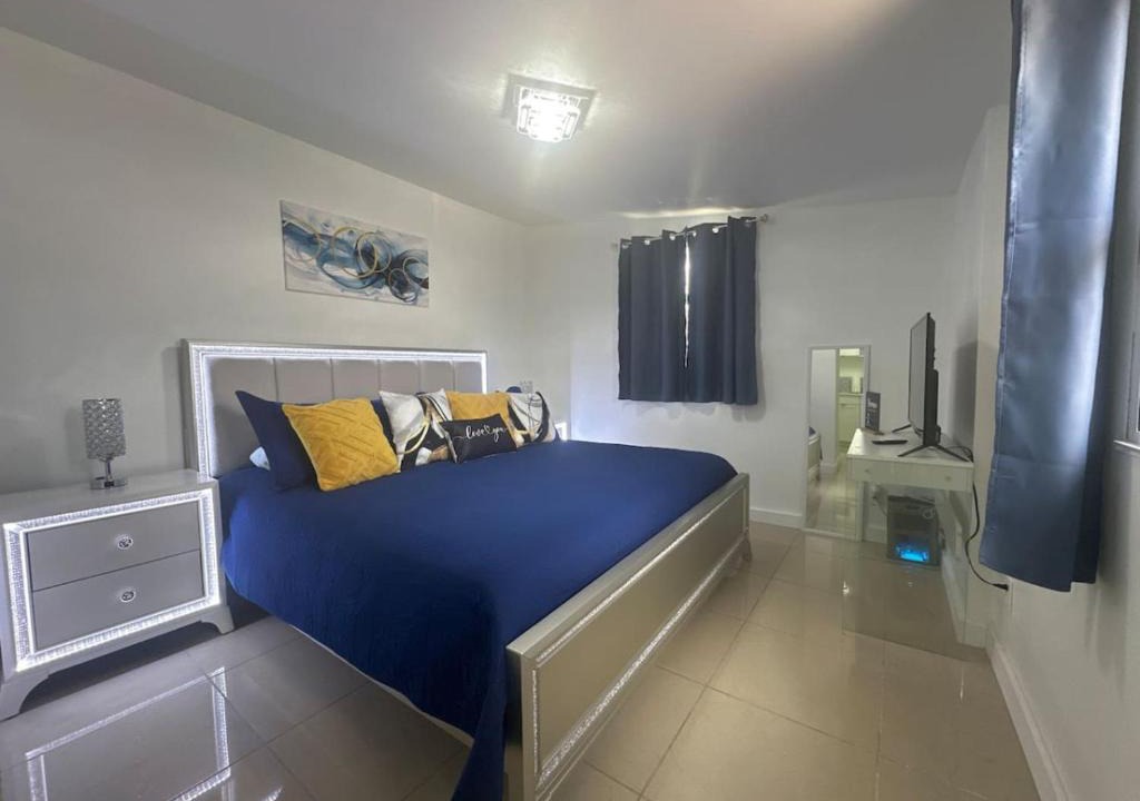 Pembroke Pines Apartment | Relaxing Studio Getaway w BBQ, Patio and Parking