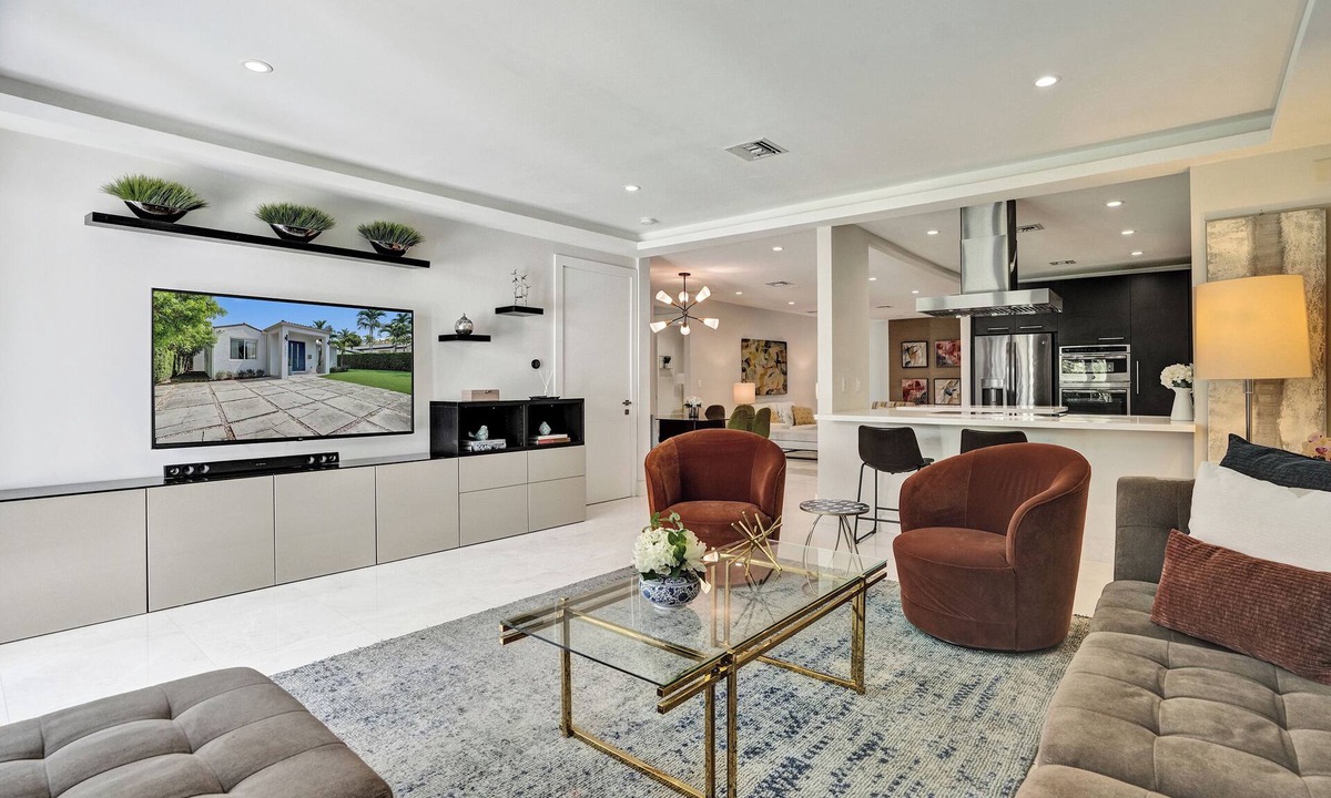 Coral Way House | Renovated 4 Bedroom home, tastefully designed!