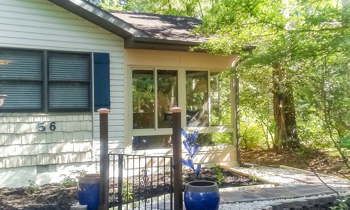 Ocean Pines House | Renovated Home with Deck, Sunroom, Washer/Dryer, Central AC & WiFi