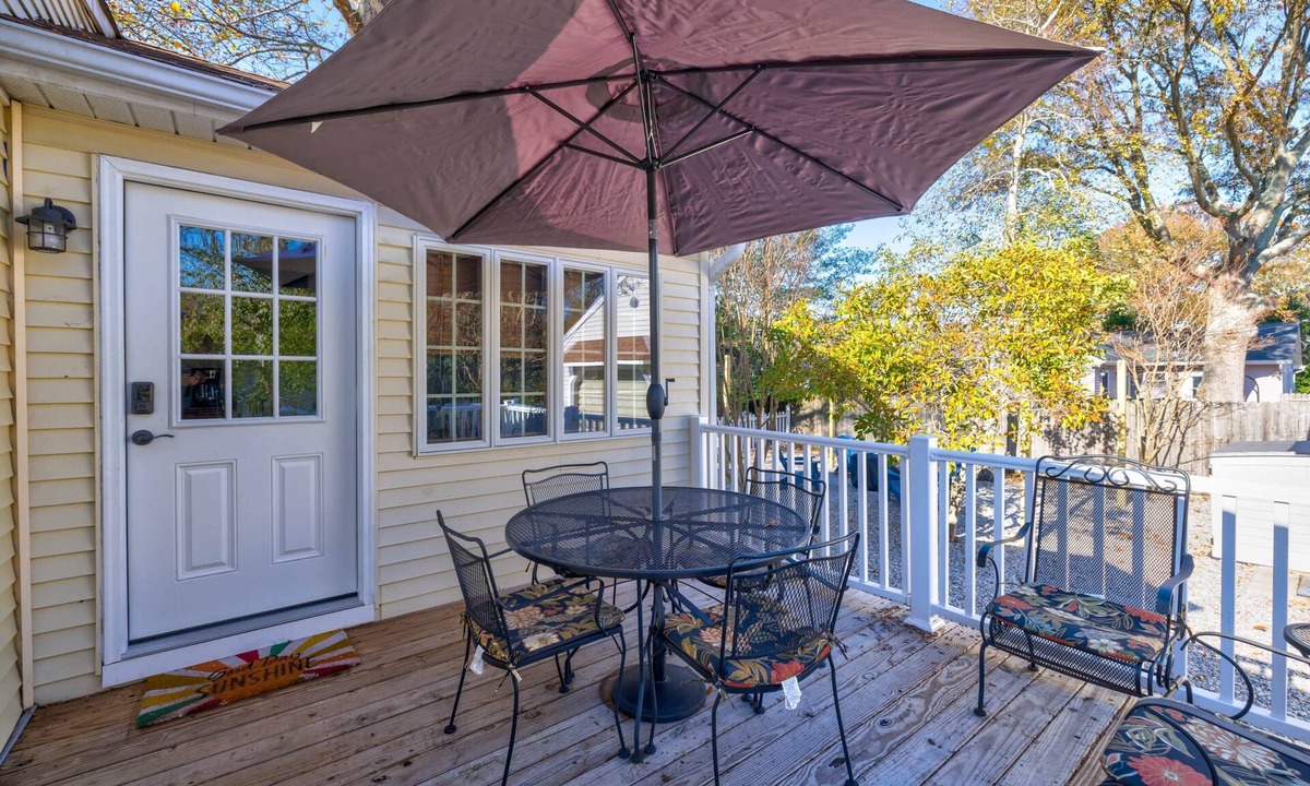 Villas House | Renovated Ridgewood Bay House