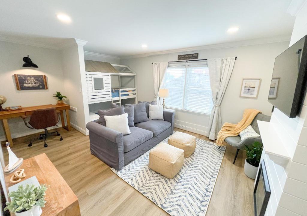 Leonardtown Apartment | Retreat at Fenwick