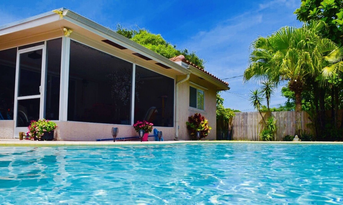 Deerfield Beach House | Retreat at the Cove - Self Check In / Close to the Beach