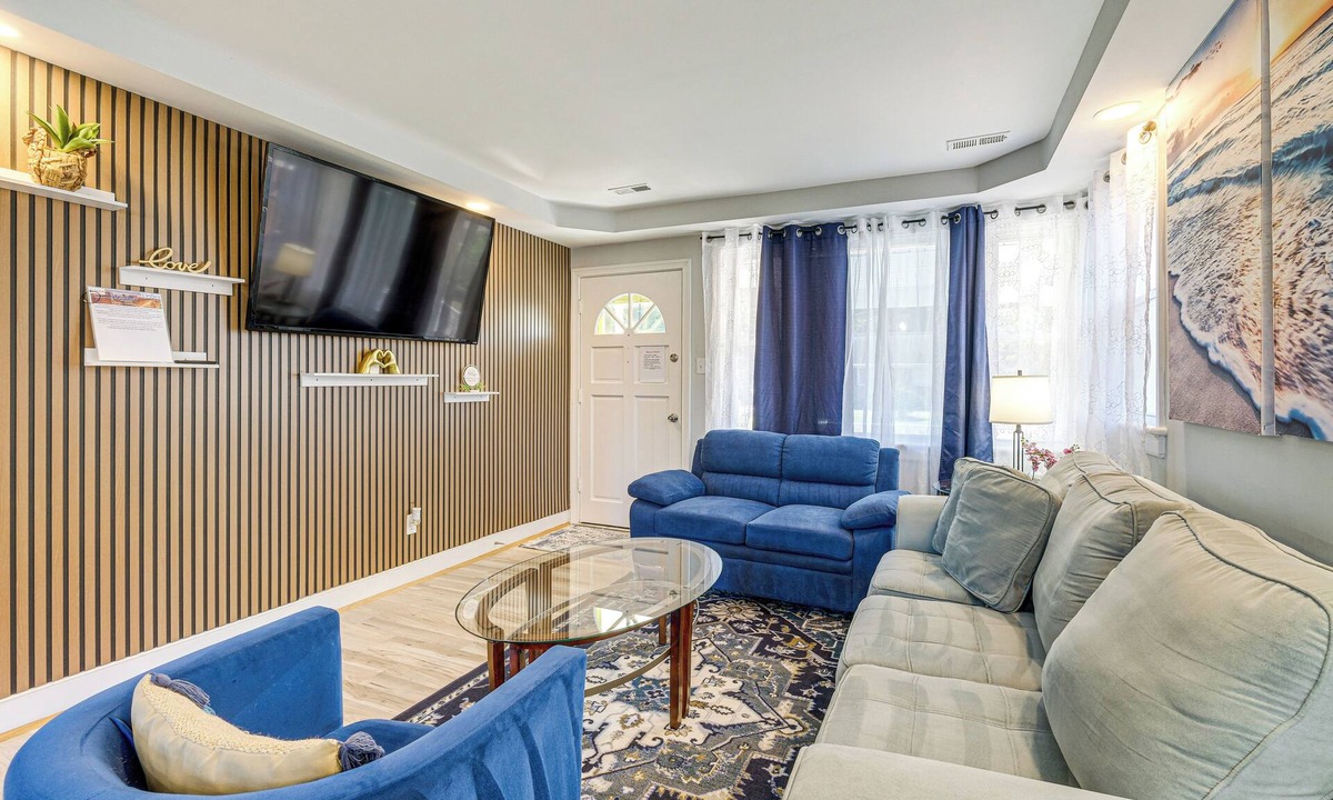 Henrico House | Richmond Home w/Fire Pit - 12 Mi to Downtown
